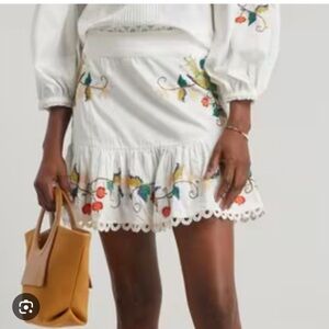 FARM Rio White Mini Skirt with Colorful Embroidery! Brand new size large